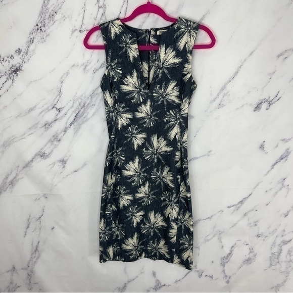 L'AGENCE Dresses & Skirts - L’Agence | Palm Tree Dress | Navy/Cream | Sz 0